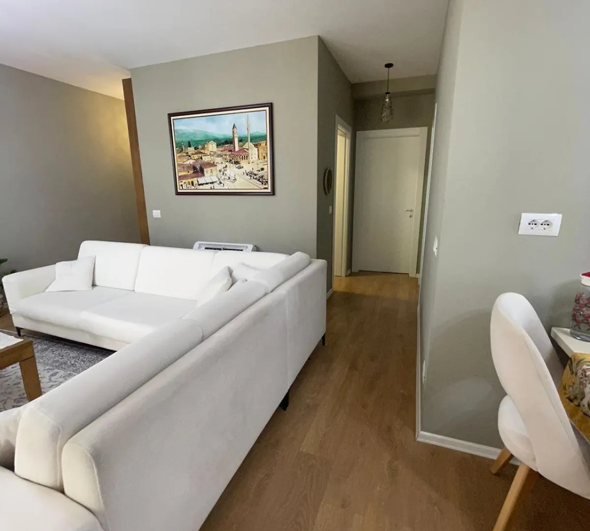 Garden Building Luxury Apartment Tirana